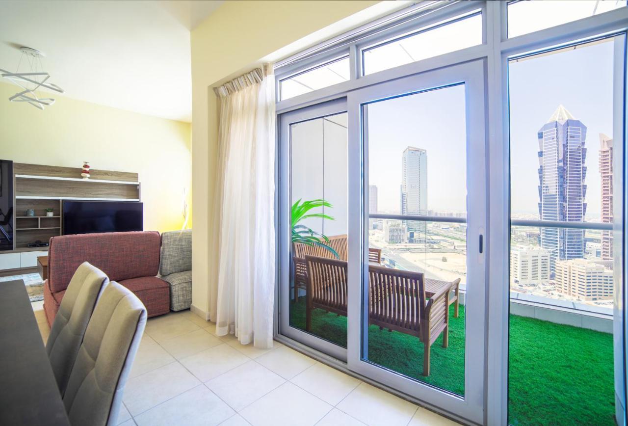 דובאי Scenic 2 Bedroom Apartment - Downtown Business Bay מראה חיצוני תמונה