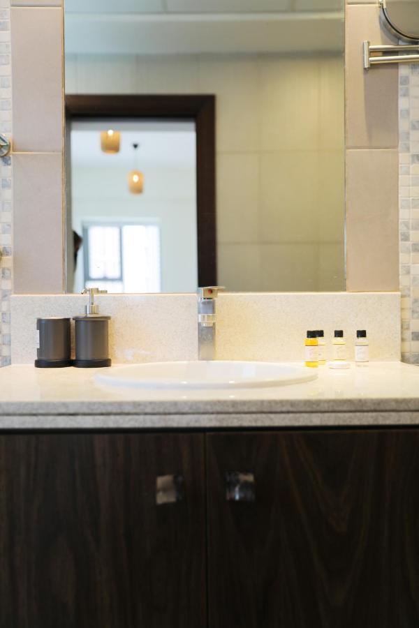 דובאי Scenic 2 Bedroom Apartment - Downtown Business Bay מראה חיצוני תמונה